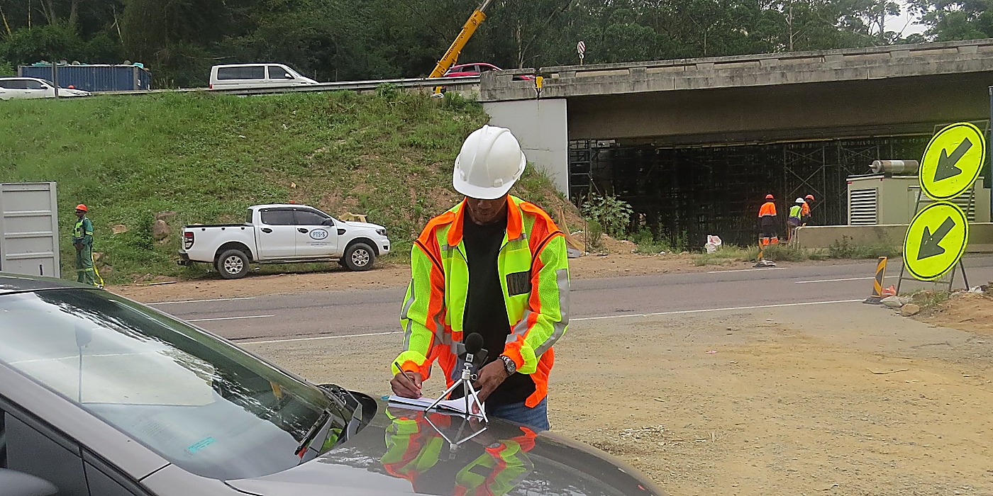 Complex Projects, Seamlessly Managed.